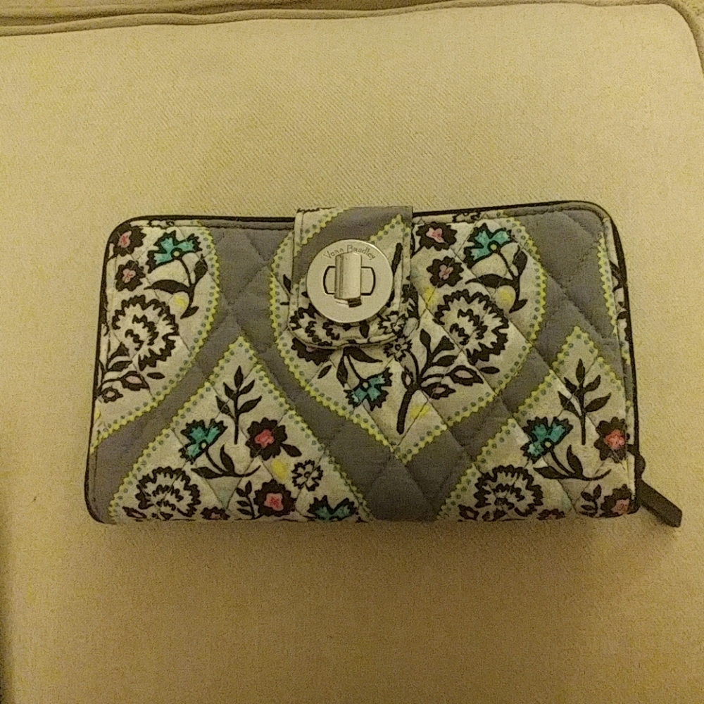 Vera Bradley turnlock wallet
